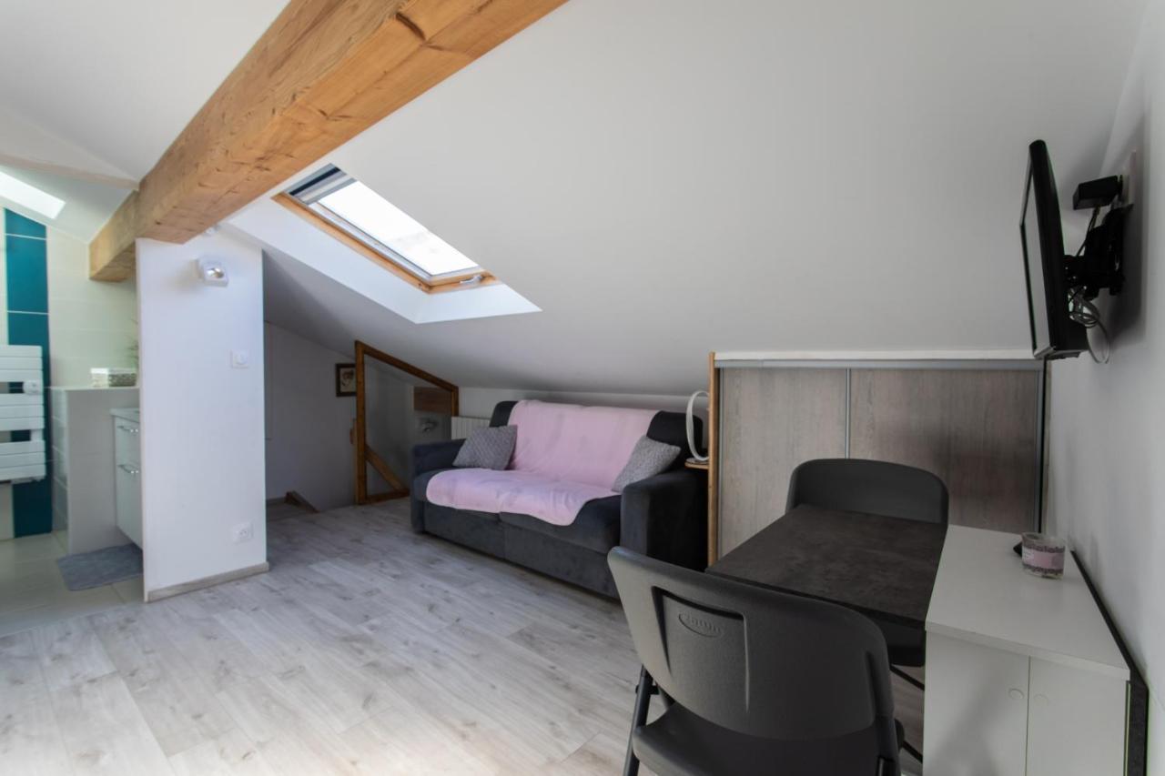 Le Coq Charmant Petit Studio En Centre Ville D'אמבראן מראה חיצוני תמונה